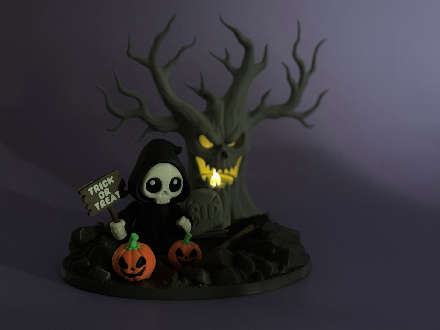 Grim Reaper Figurine - Halloween Prop Set